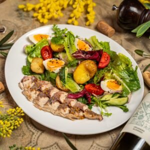 Салат з копченою скумбрією