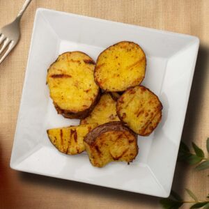 Картопля на мангалі