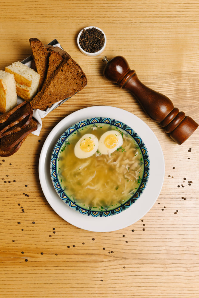 Домашні супи Італії та Грузії